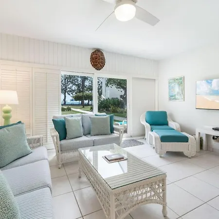 Beachfront Condo Next To Ritz